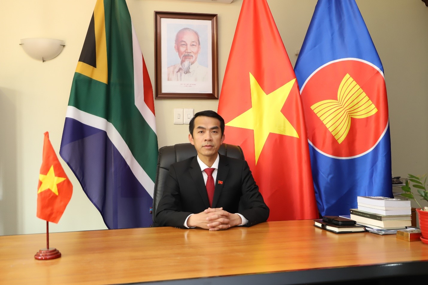 Hoang Sy Cuong.jpg